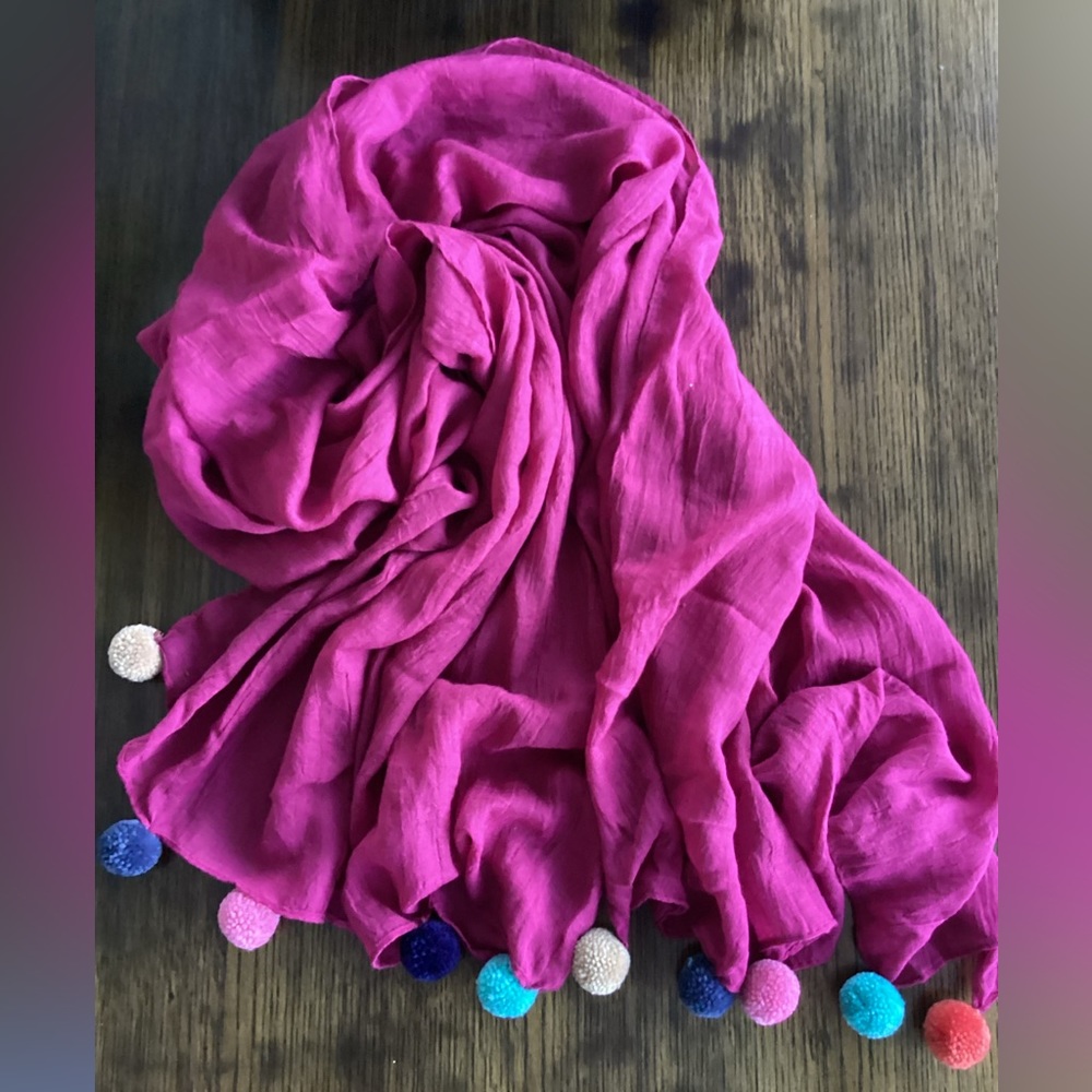 Beautiful Burgundy Scarf 🧣 with colorful details.